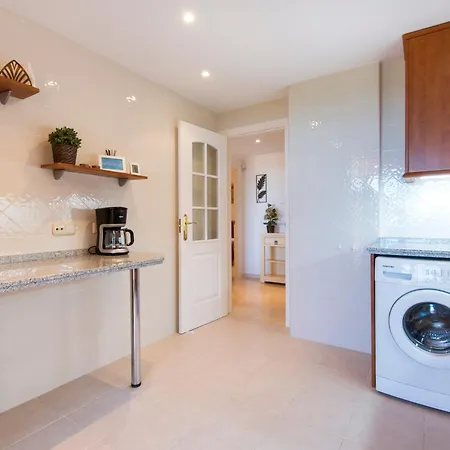 Апартаменти Rentandhomes Penthouse Elviria Golf Марбелья