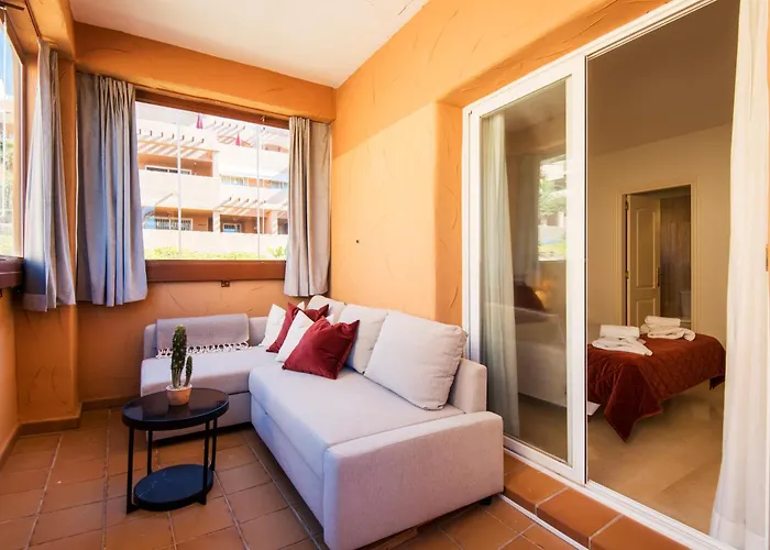 Rentandhomes Penthouse Elviria Golf *