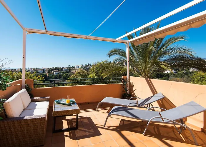 Rentandhomes Penthouse Elviria Golf * Marbella
