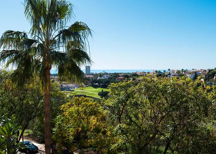 Rentandhomes Penthouse Elviria Golf Marbella