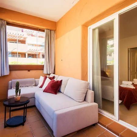 Rentandhomes Penthouse Elviria Golf *