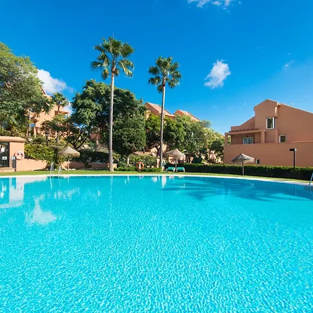 Rentandhomes Penthouse Elviria Golf *