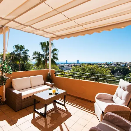 Rentandhomes Penthouse Elviria Golf