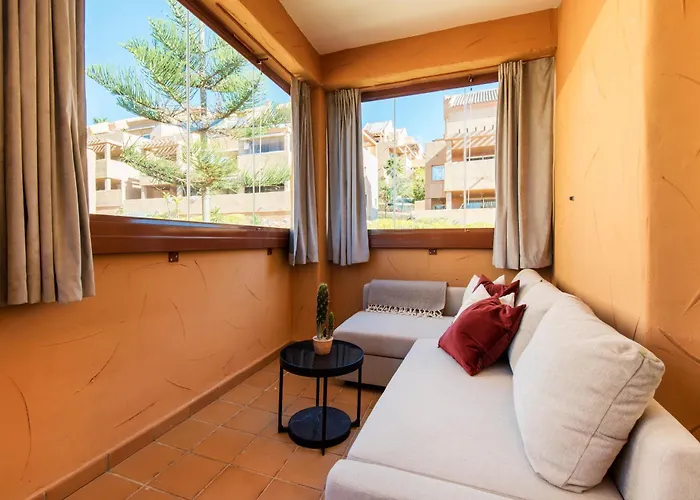 Rentandhomes Penthouse Elviria Golf * マルベーリャ